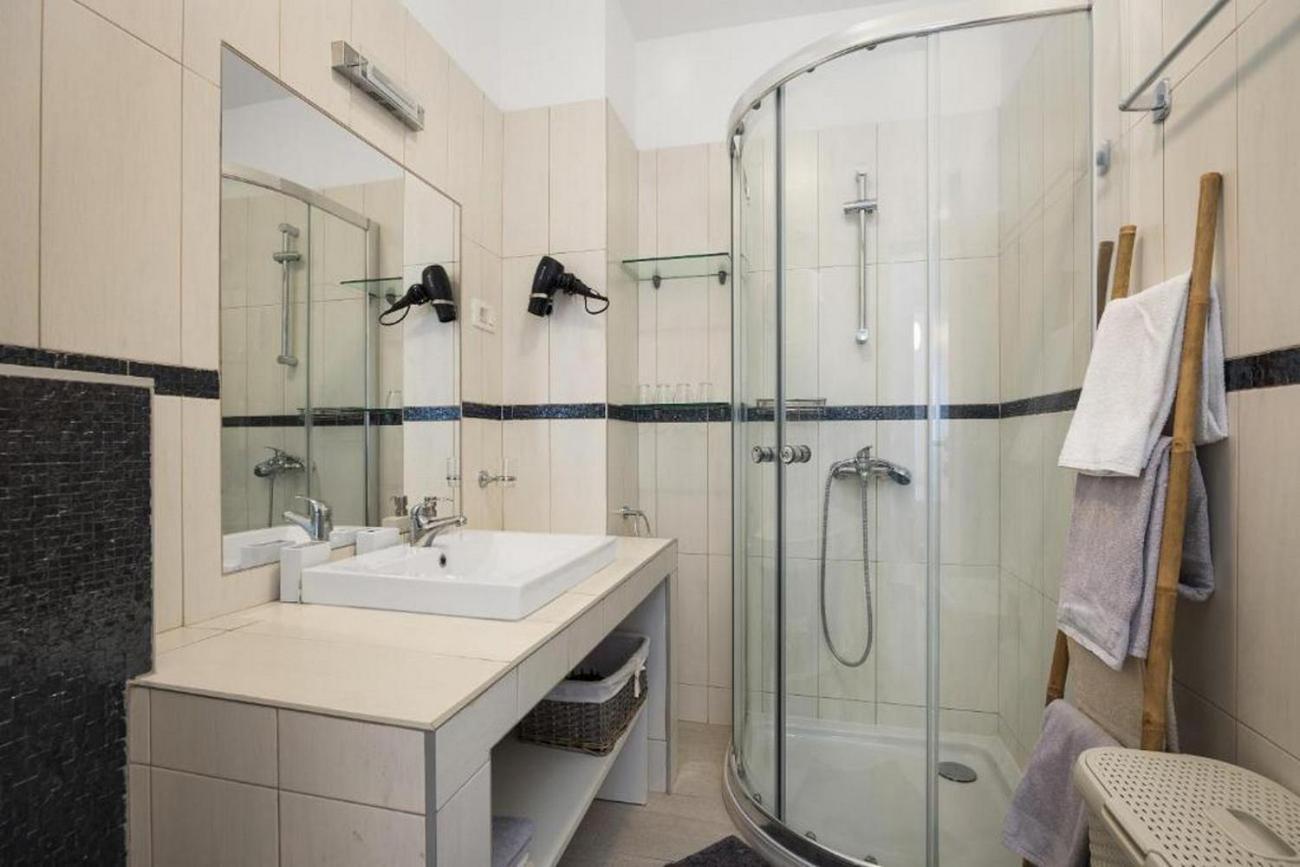 Apartments Bluemare باكوشتاني المظهر الخارجي الصورة
