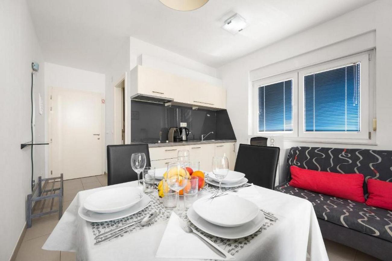 Apartments Bluemare باكوشتاني المظهر الخارجي الصورة