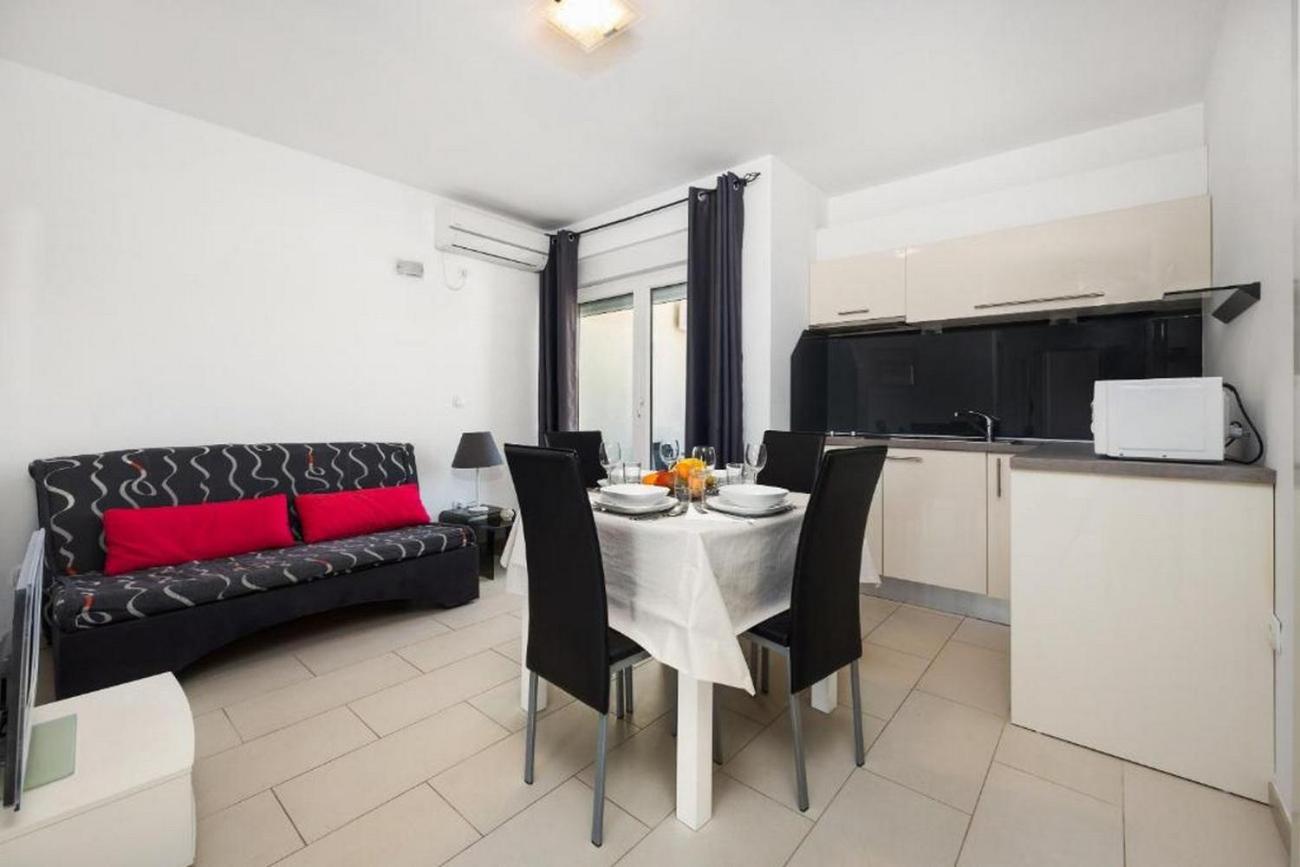 Apartments Bluemare باكوشتاني المظهر الخارجي الصورة